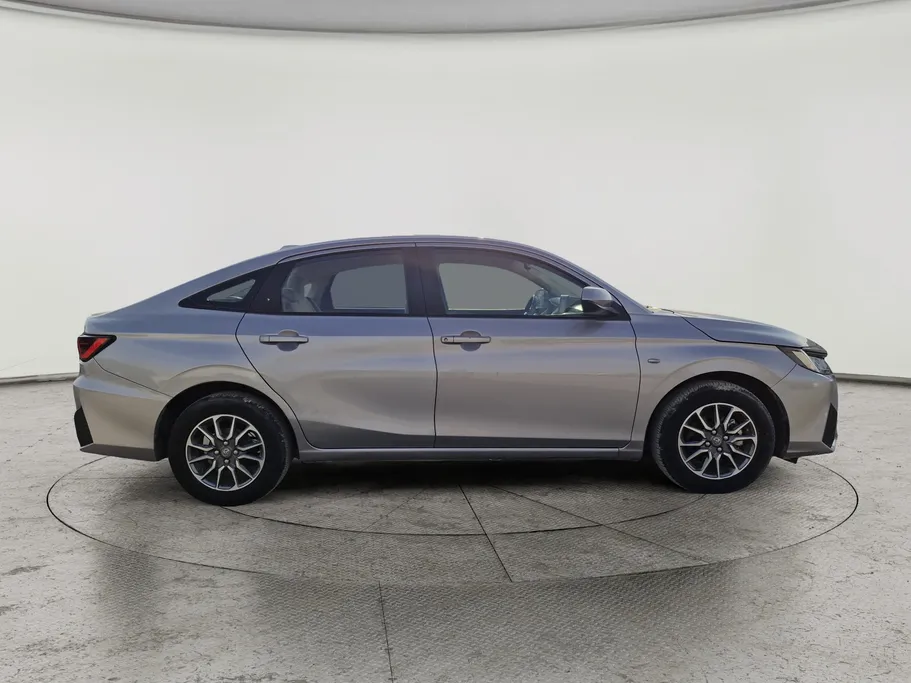 تويوتا يارس Y 2023 