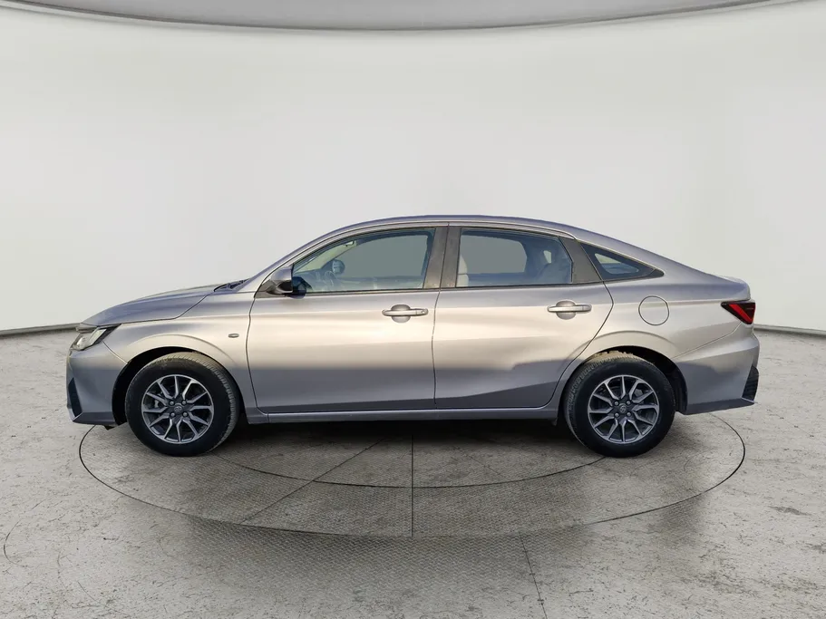 تويوتا يارس Y 2023 