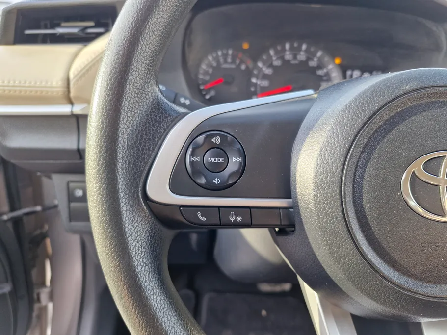 تويوتا يارس Y 2023 