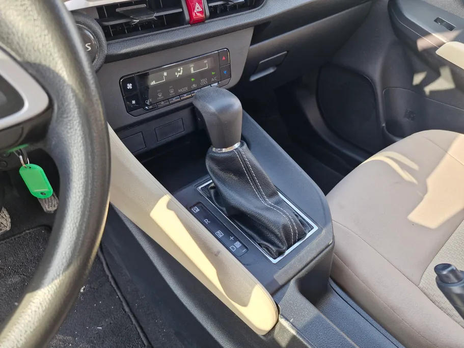 تويوتا يارس Y 2023 