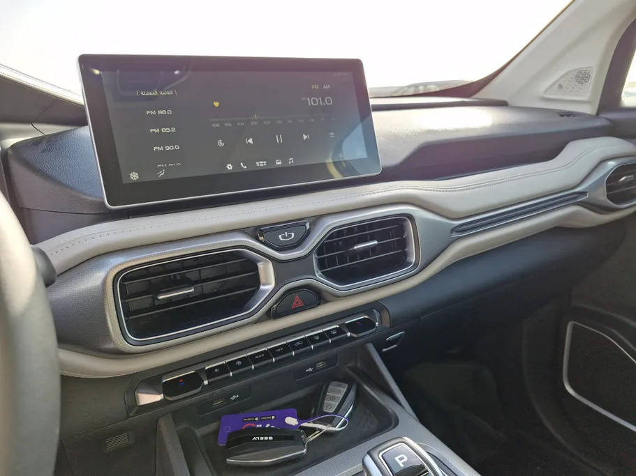 2022 Geely Okavango Full 