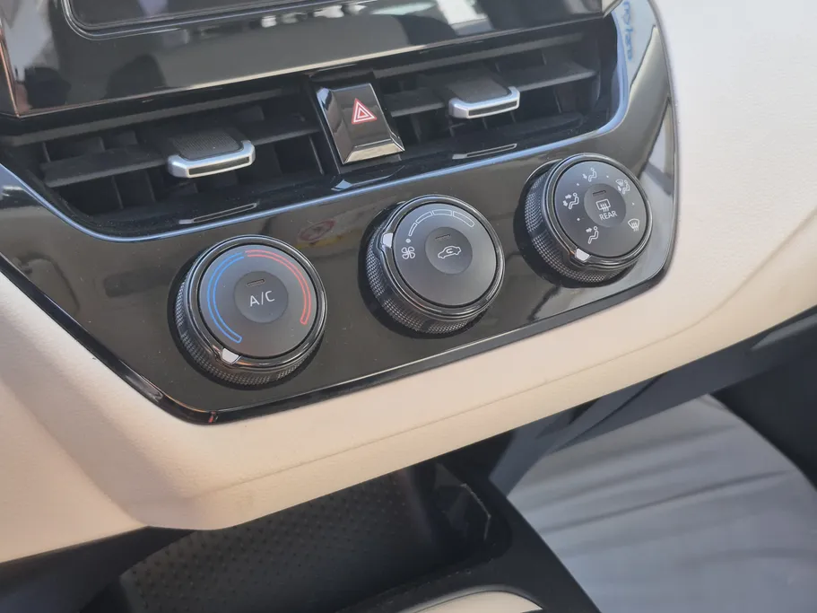 تويوتا كورولا XLI 2024 