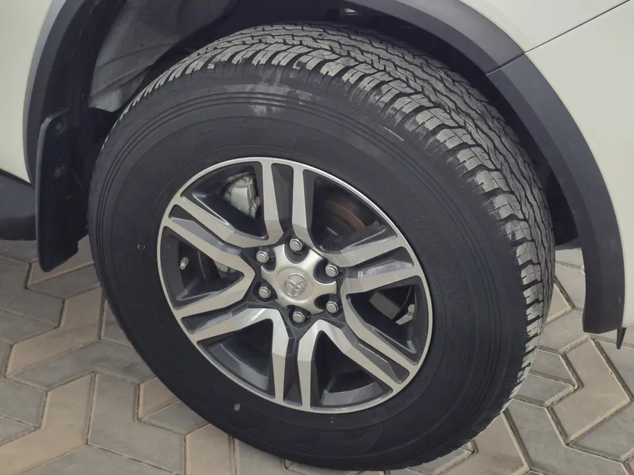 تويوتا فورتشنر GX 2022 