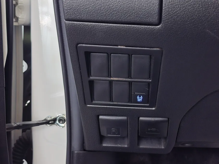 تويوتا فورتشنر GX 2022 