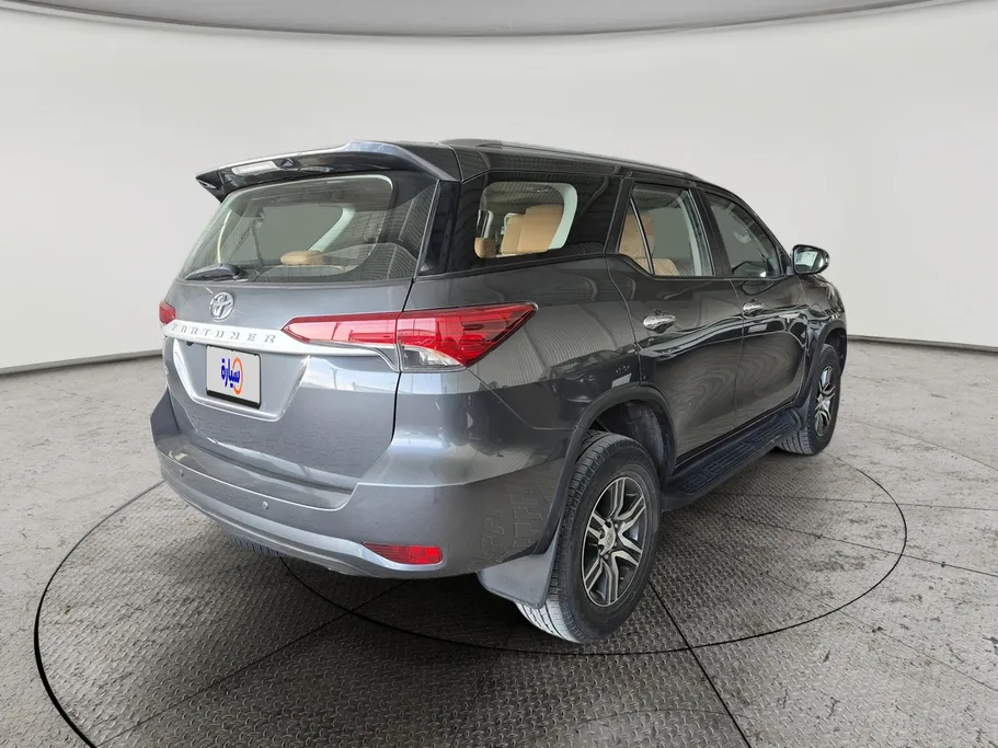 تويوتا فورتشنر GX 2021 