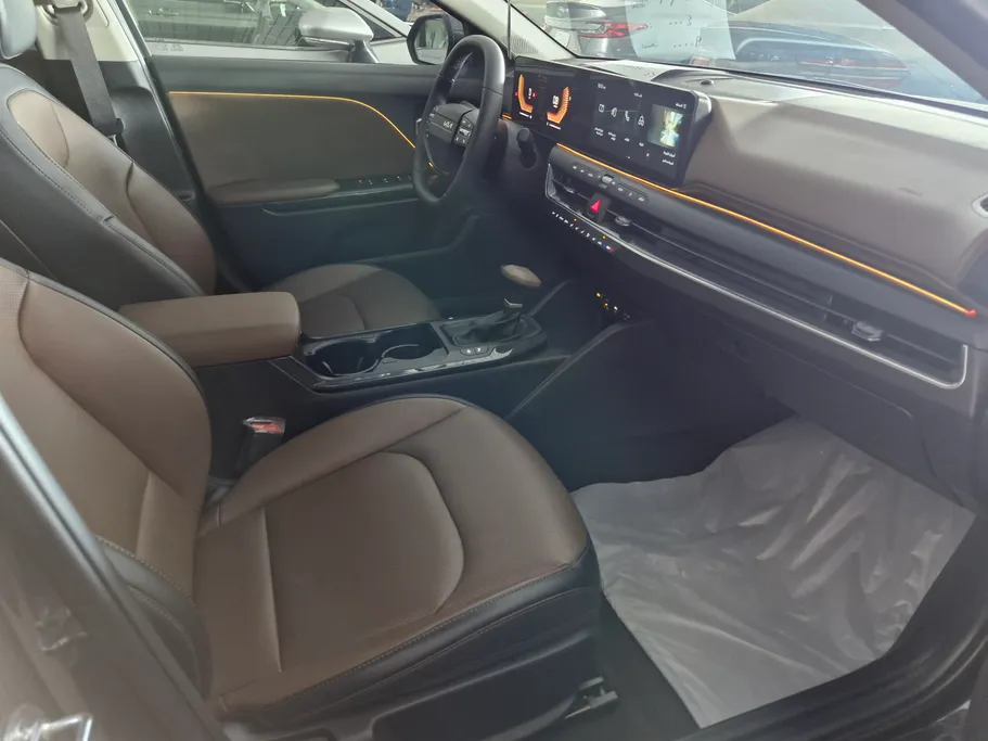 2026 Kia K4 GLS-Base 