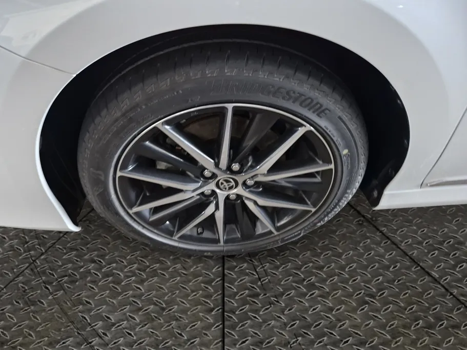 2024 Toyota Camry  GLE HEV  