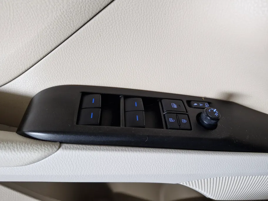 2024 Toyota Camry  GLE HEV  