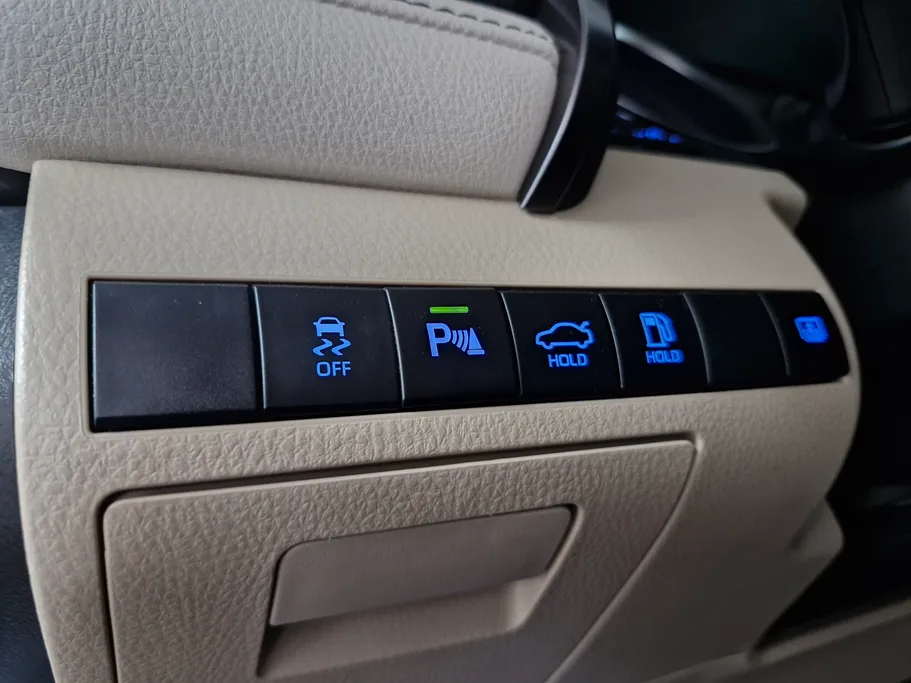 2024 Toyota Camry  GLE HEV  