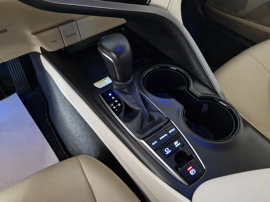 2024 Toyota Camry  GLE HEV  