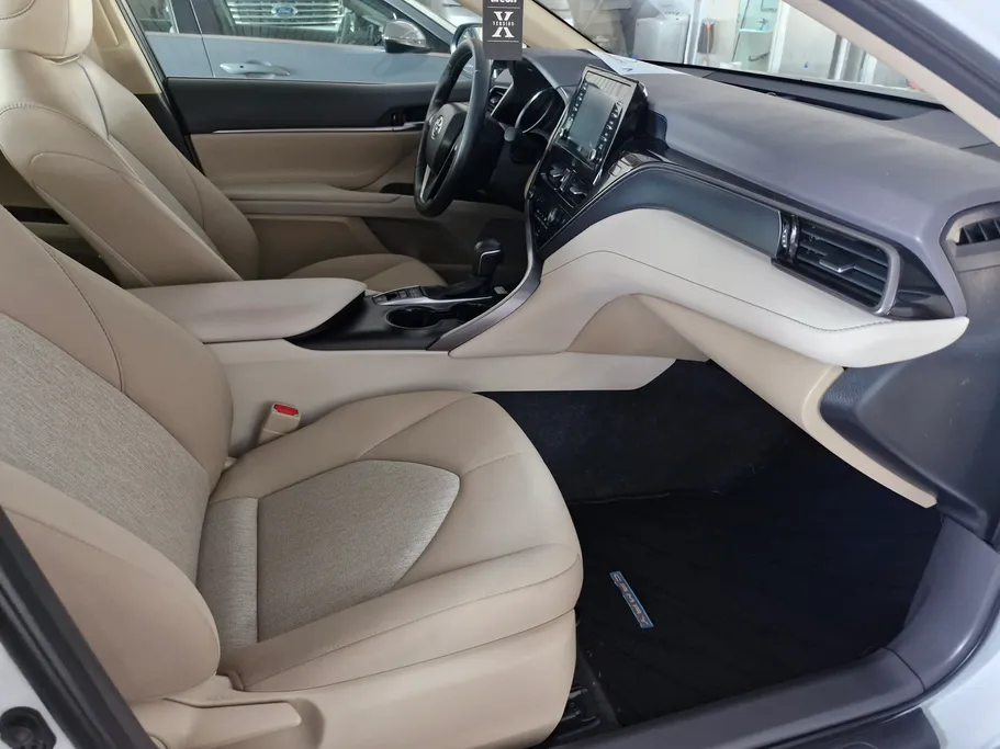 2024 Toyota Camry  GLE HEV  