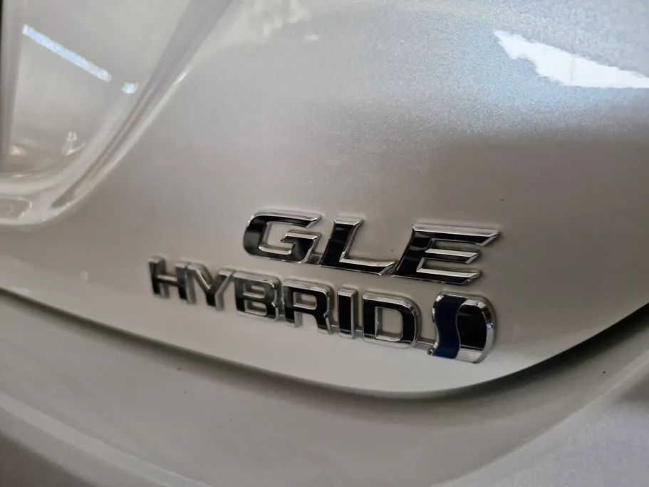 2024 Toyota Camry  GLE HEV  