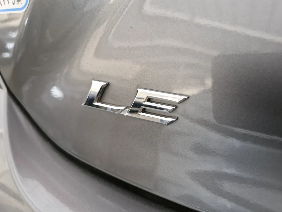 تويوتا كامري LE HEV 2025 