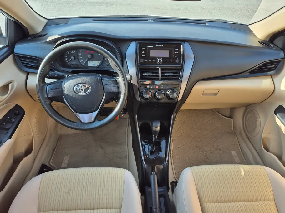 2021 Toyota Yaris  Y 