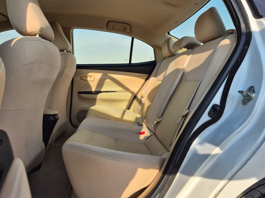 2021 Toyota Yaris  Y 