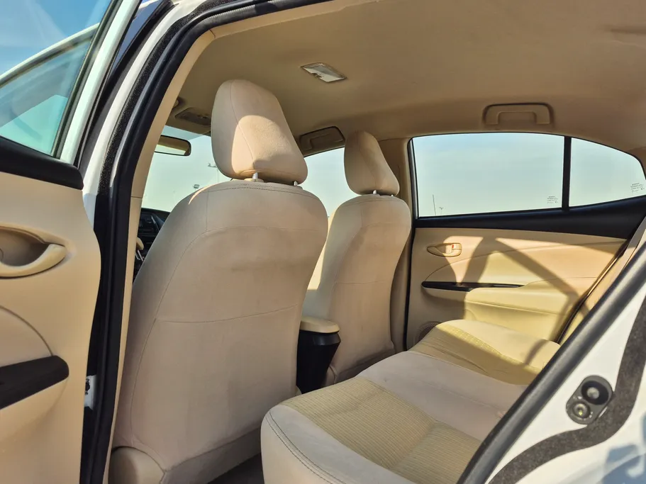 2021 Toyota Yaris  Y 