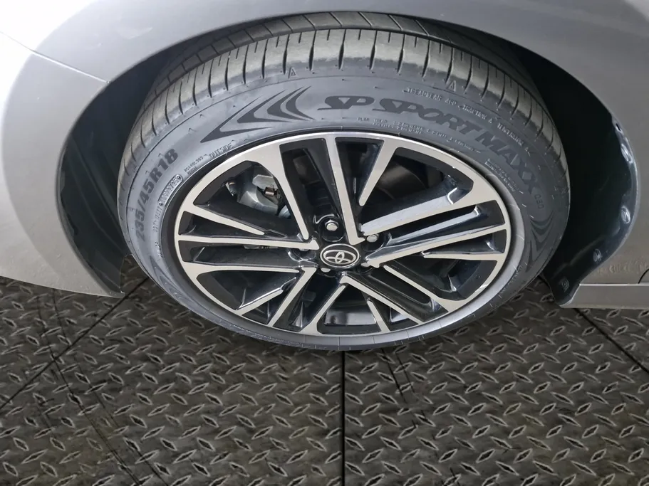 تويوتا كامري LE HEV 2025 