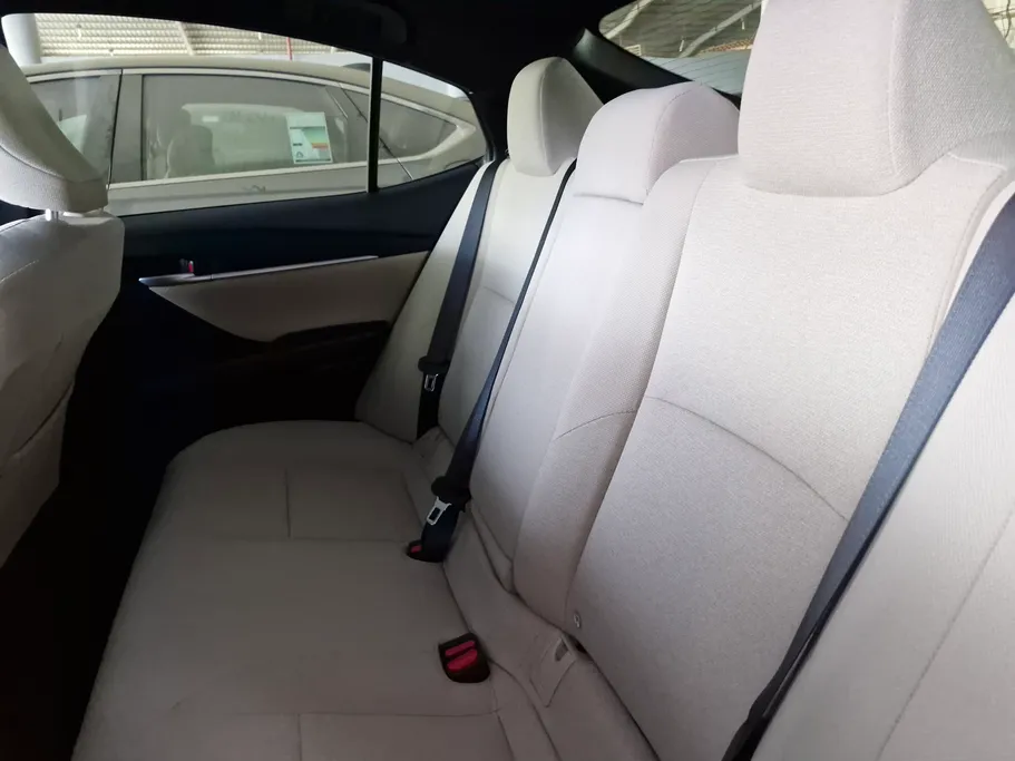 تويوتا كامري LE HEV 2025 