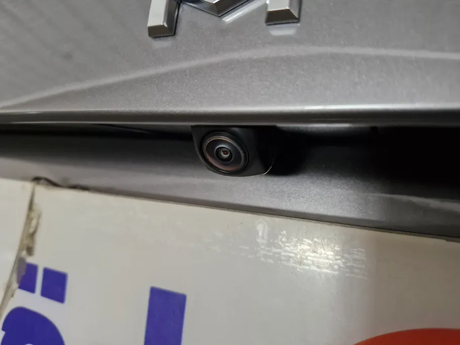 تويوتا كامري LE HEV 2025 