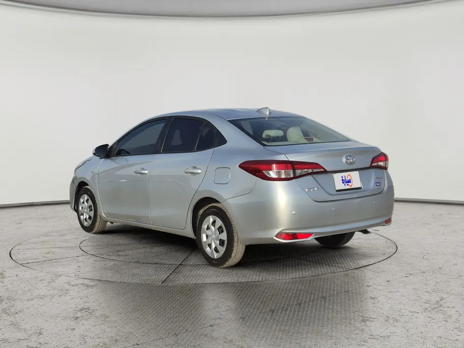 2022 Toyota Yaris  Y 