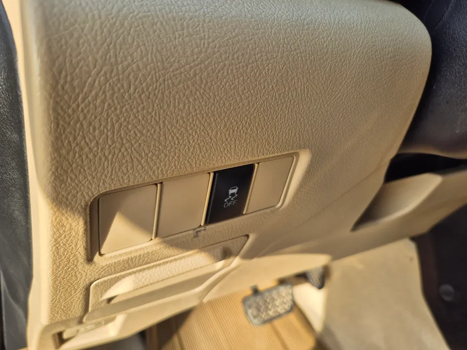 2022 Toyota Yaris  Y 