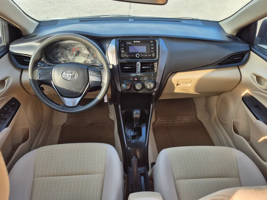 2022 Toyota Yaris  Y 