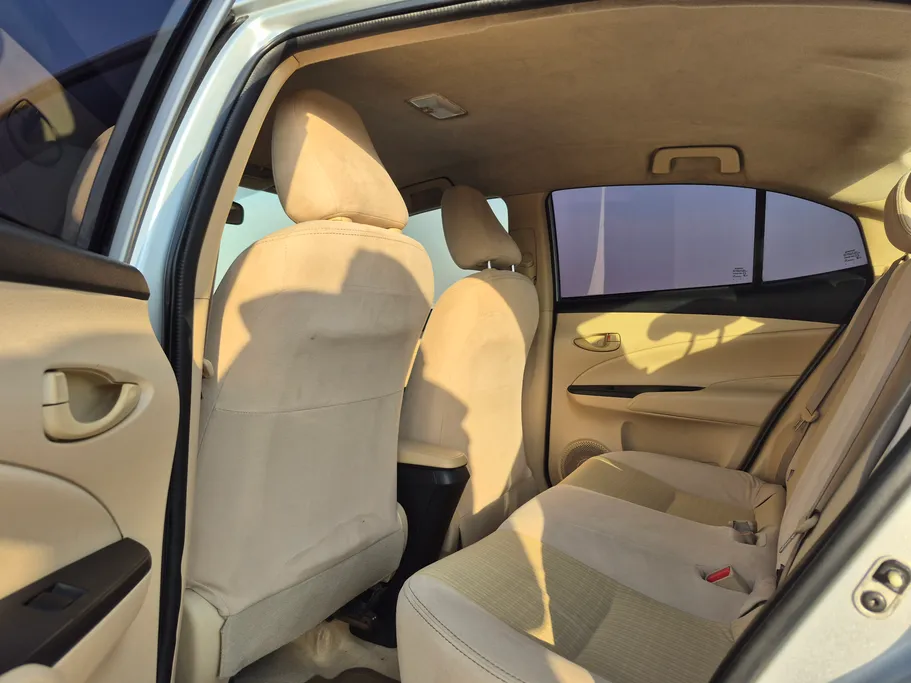 2022 Toyota Yaris  Y 