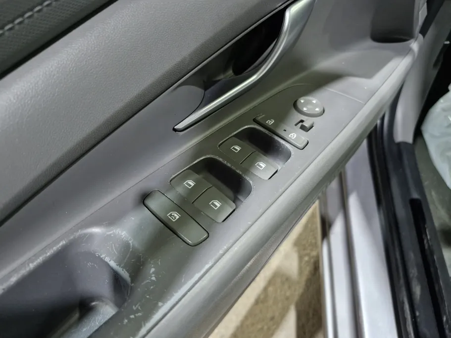 2022 Hyundai Elantra Smart 