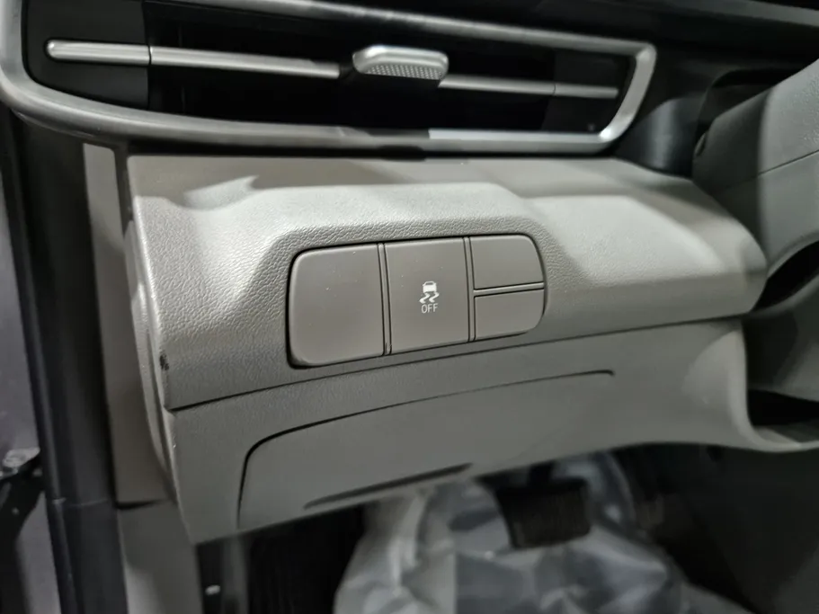 2022 Hyundai Elantra Smart 