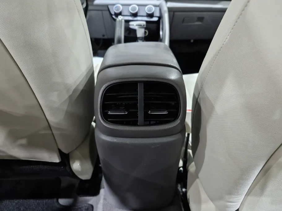 2022 Hyundai Elantra Smart 