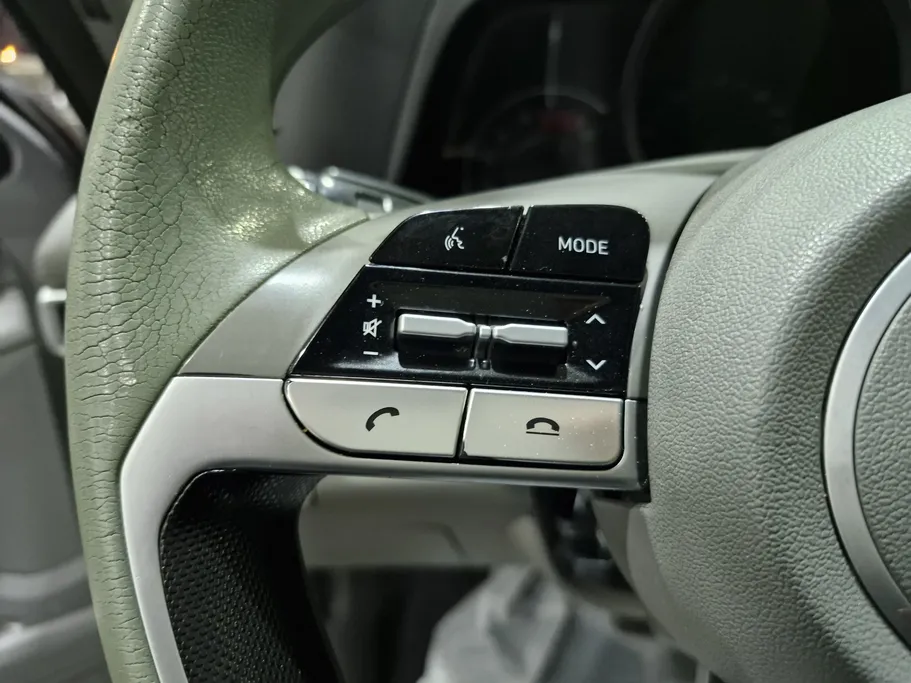 2022 Hyundai Elantra Smart 