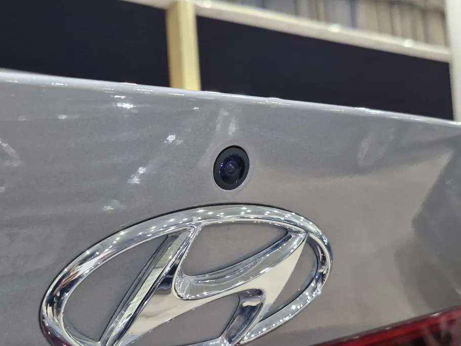 2022 Hyundai Elantra Smart 