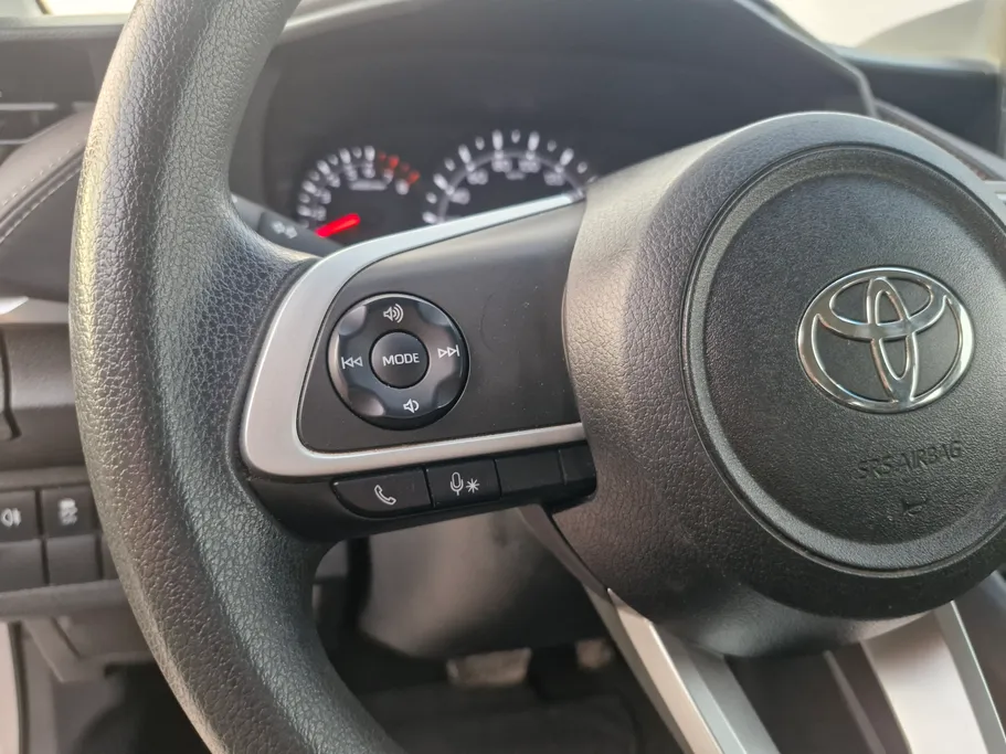 تويوتا يارس Y 2023 