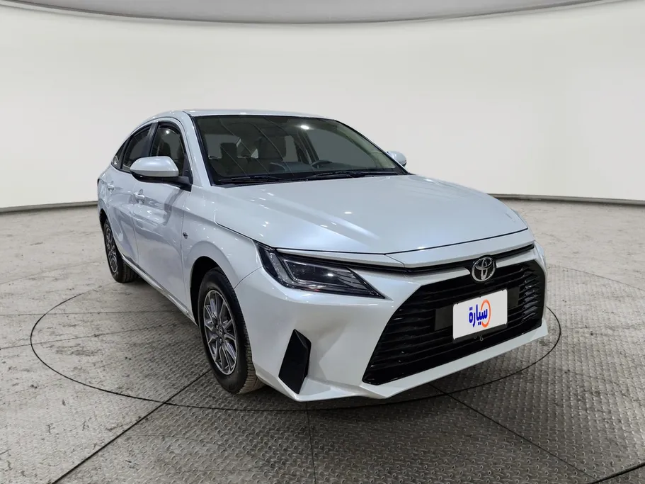2023 Toyota Yaris  Y 