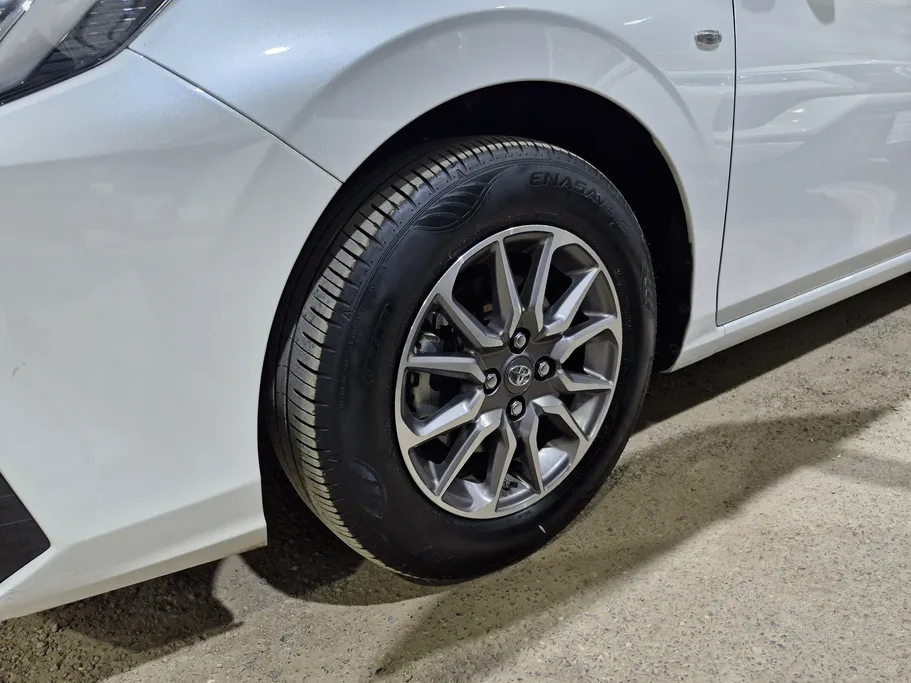 2023 Toyota Yaris  Y 