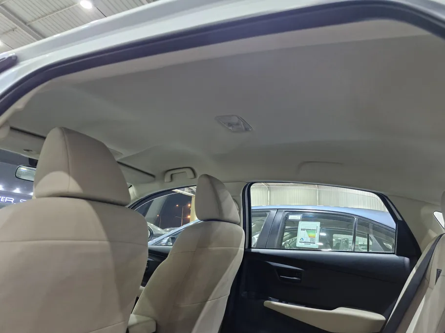 2023 Toyota Yaris  Y 