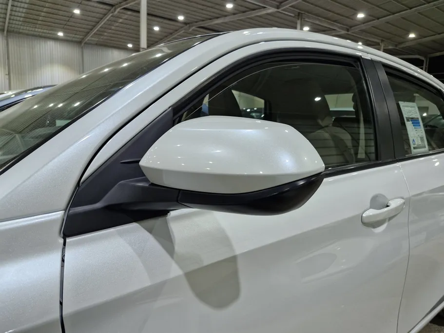 2023 Toyota Yaris  Y 