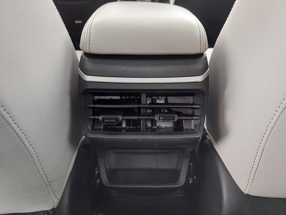 جيلي امجراند GS 2023 