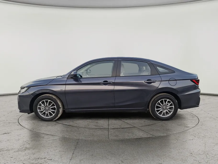 تويوتا يارس Y 2023 