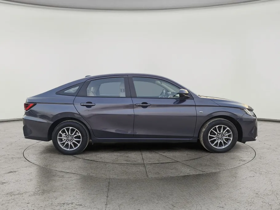 تويوتا يارس Y 2023 