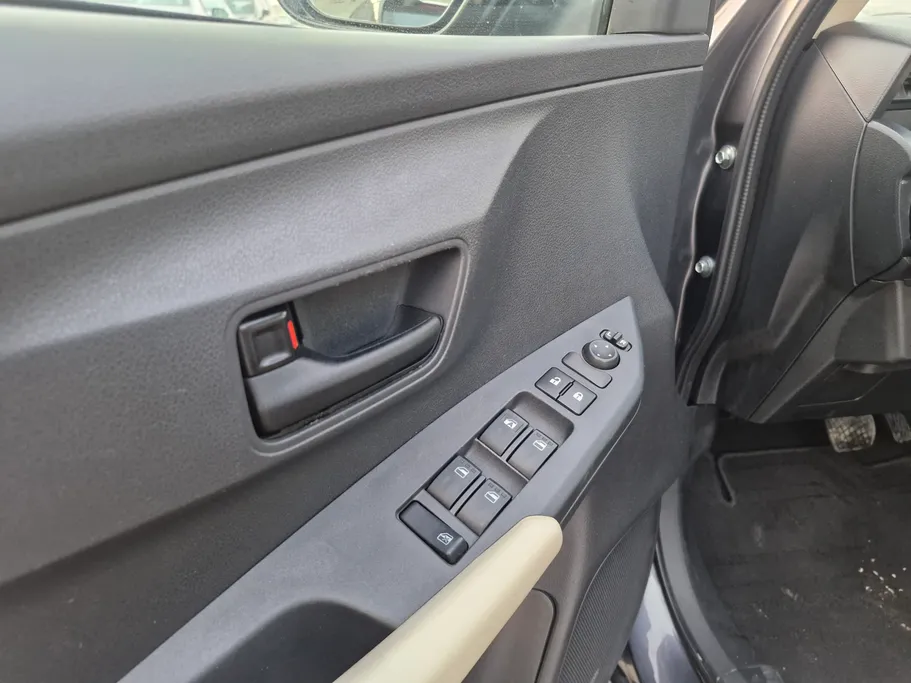 تويوتا يارس Y 2023 