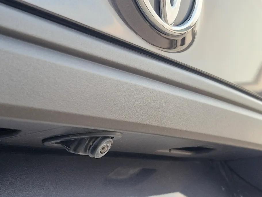 تويوتا يارس Y 2023 