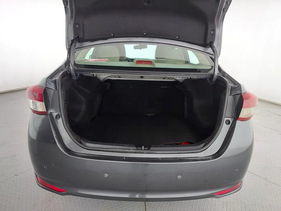 تويوتا يارس Y 2021 