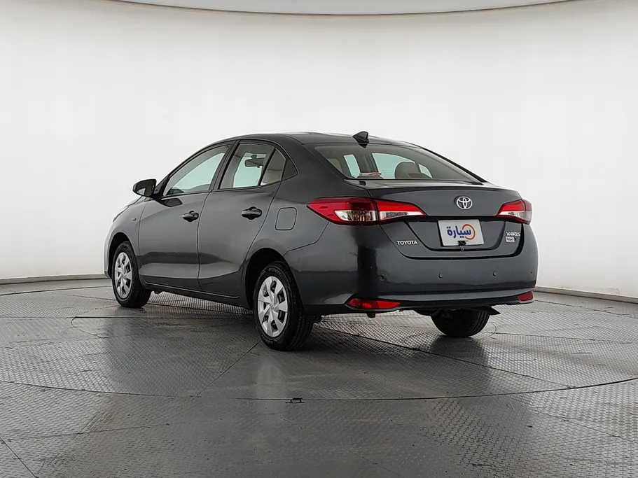 تويوتا يارس Y 2021 