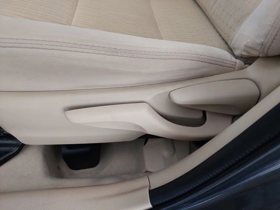 تويوتا يارس Y 2021 