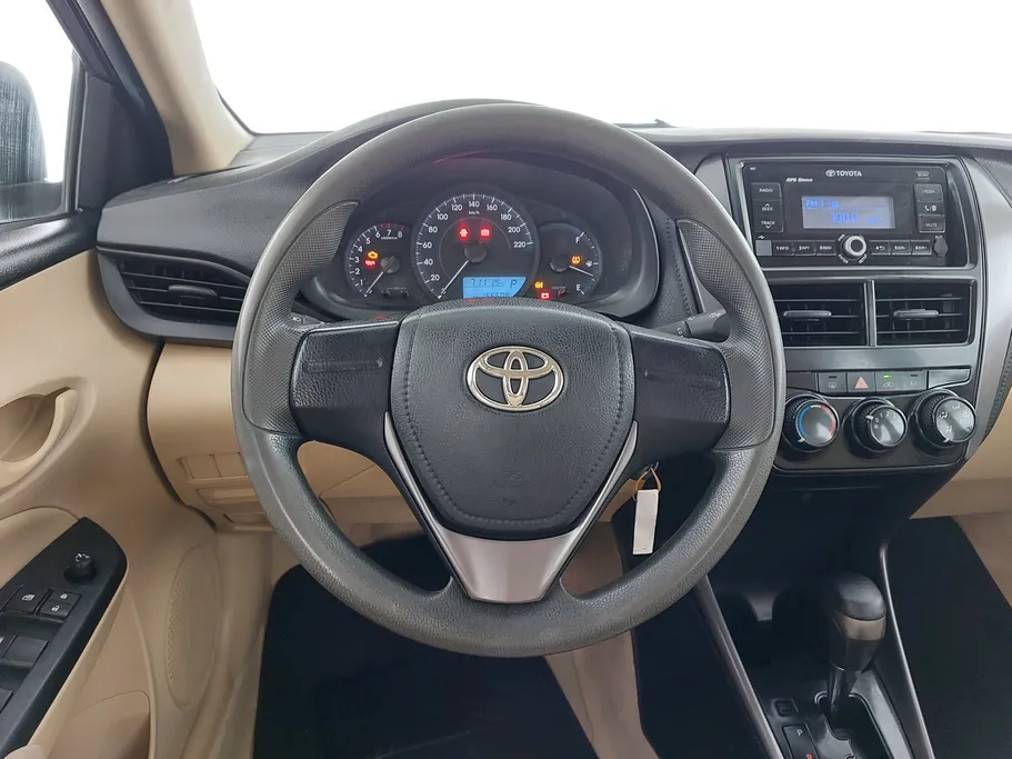 تويوتا يارس Y 2021 