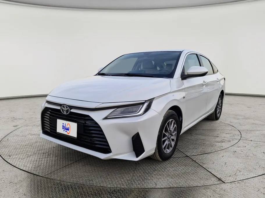 2023 Toyota Yaris  Y 