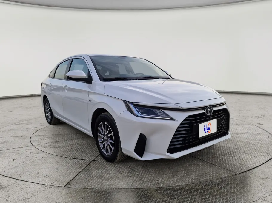 2023 Toyota Yaris  Y 