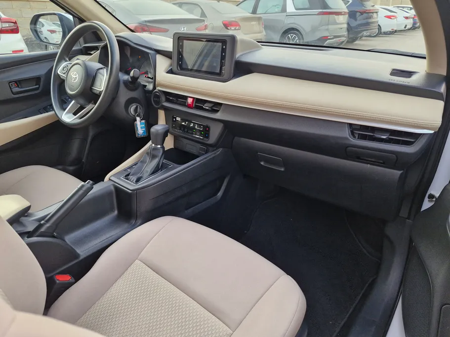 تويوتا يارس Y 2023 