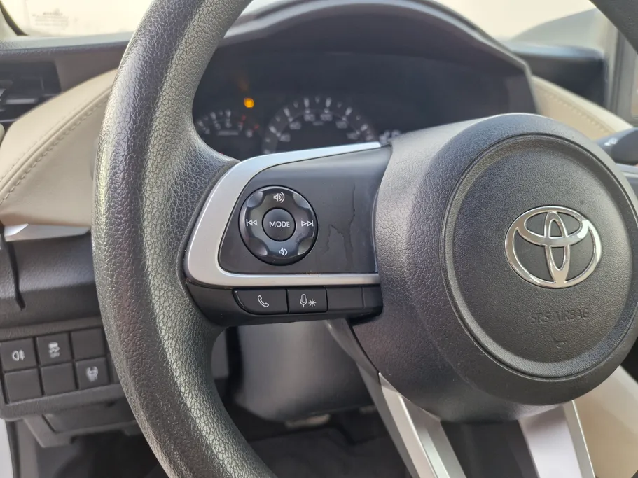 تويوتا يارس Y 2023 